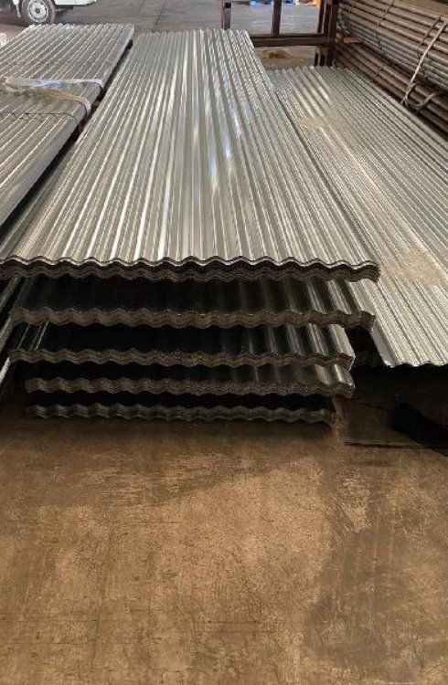 MontajedeTejadosdeChapaenLasGabias Granada 1920w